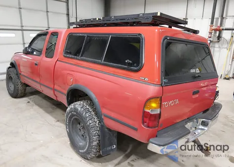 1999 Toyota Tacoma z USA, uszkodzony, nr VIN 4TAWN72N3XZ493218